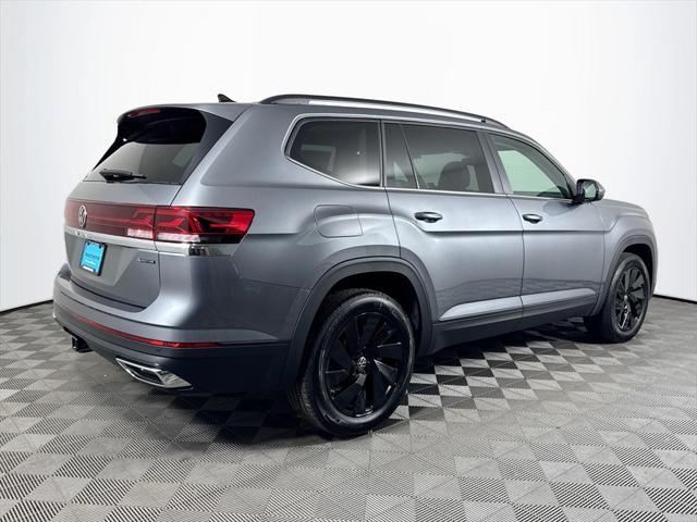 new 2025 Volkswagen Atlas car, priced at $45,616