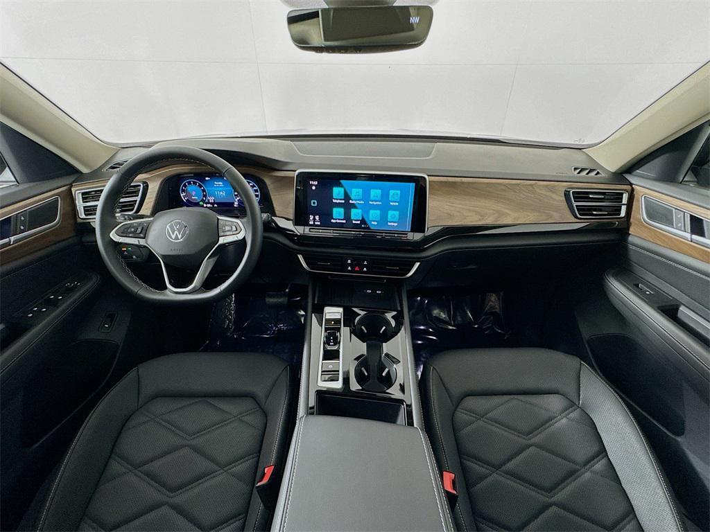 new 2025 Volkswagen Atlas car, priced at $45,616