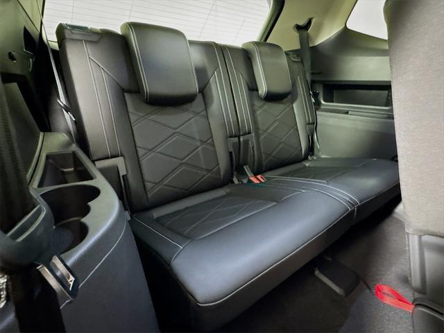 new 2025 Volkswagen Atlas car, priced at $45,616