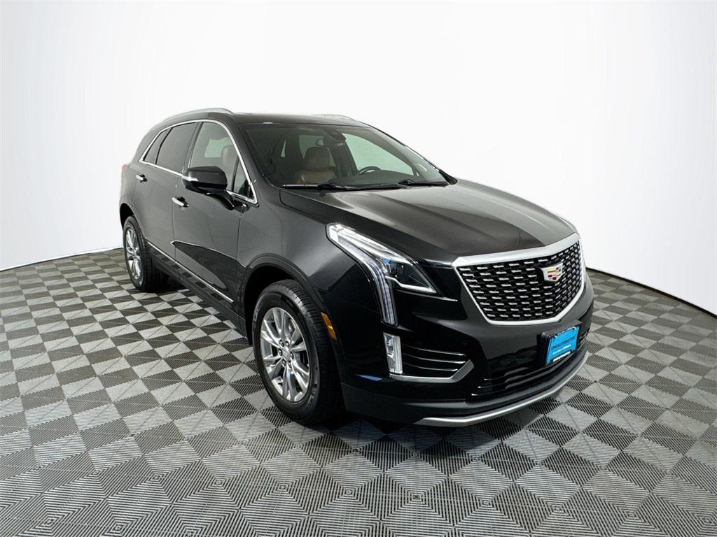 used 2022 Cadillac XT5 car, priced at $30,992