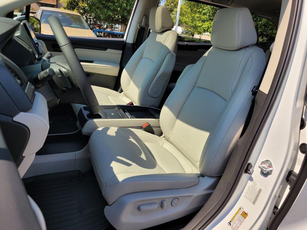 new 2026 Honda Odyssey car, priced at $44,745