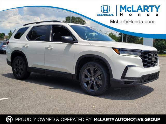 new 2025 Honda Pilot car, priced at $44,205