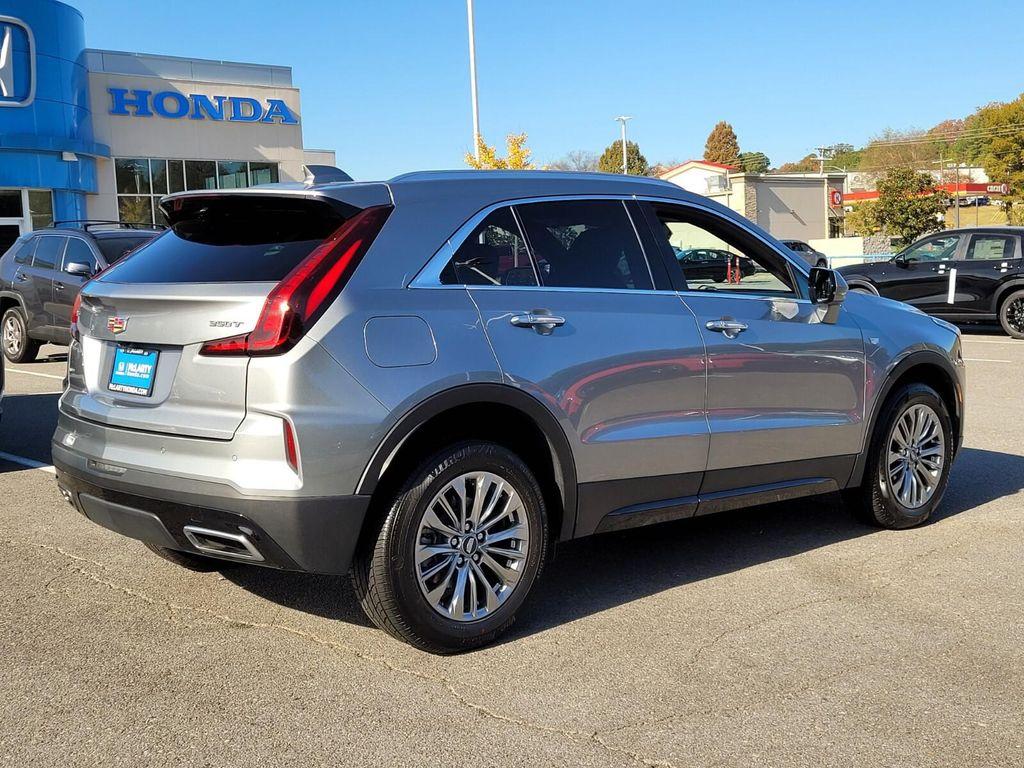 used 2024 Cadillac XT4 car, priced at $30,453
