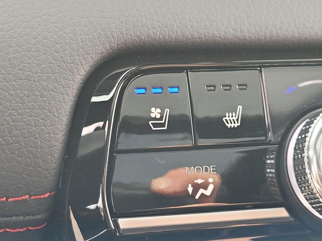 new 2025 Honda Pilot car, priced at $56,075