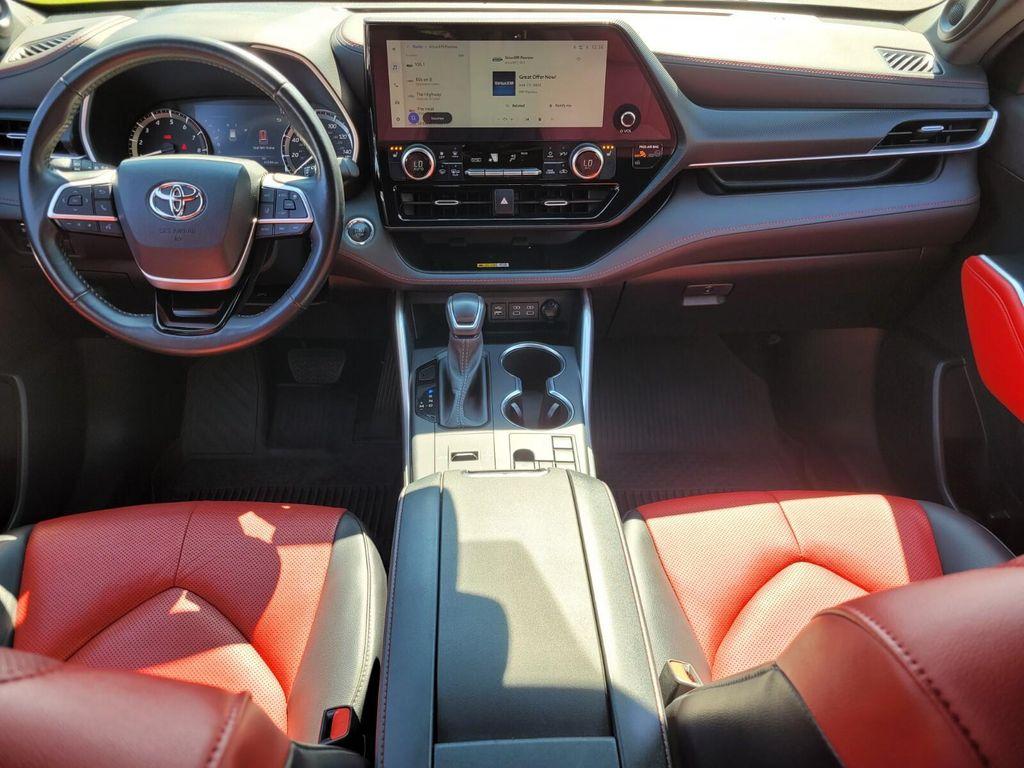 used 2023 Toyota Highlander car, priced at $36,181