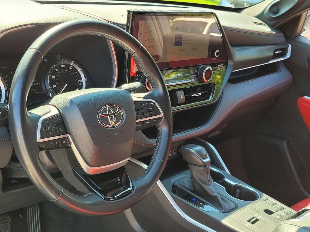 used 2023 Toyota Highlander car, priced at $36,181