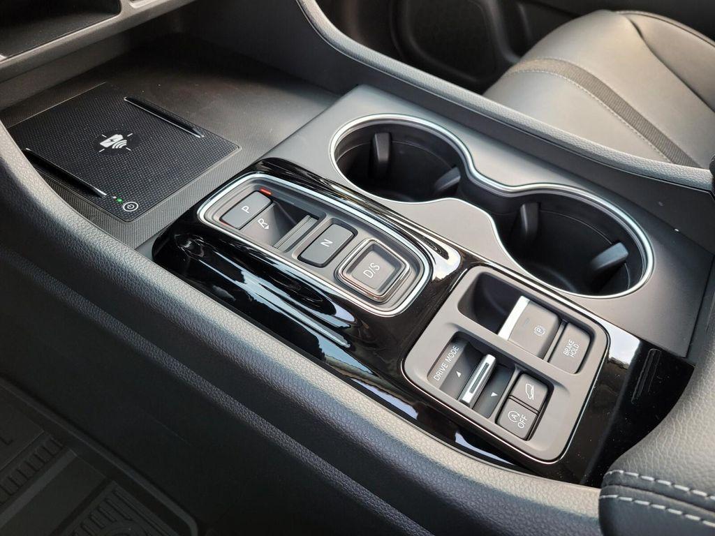 new 2025 Honda Pilot car, priced at $51,550