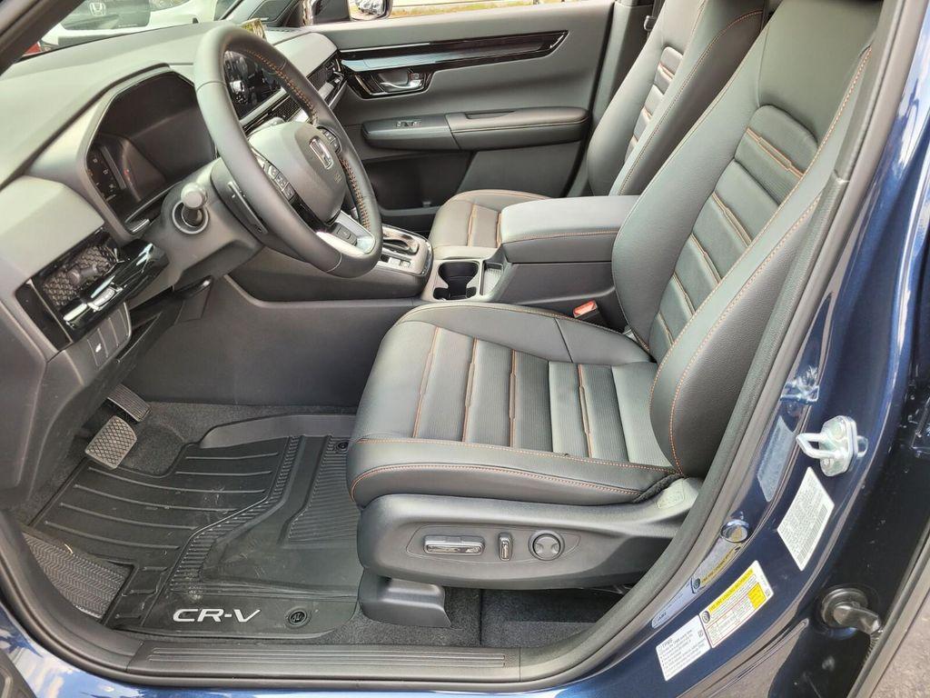 new 2026 Honda CR-V Hybrid car, priced at $43,700