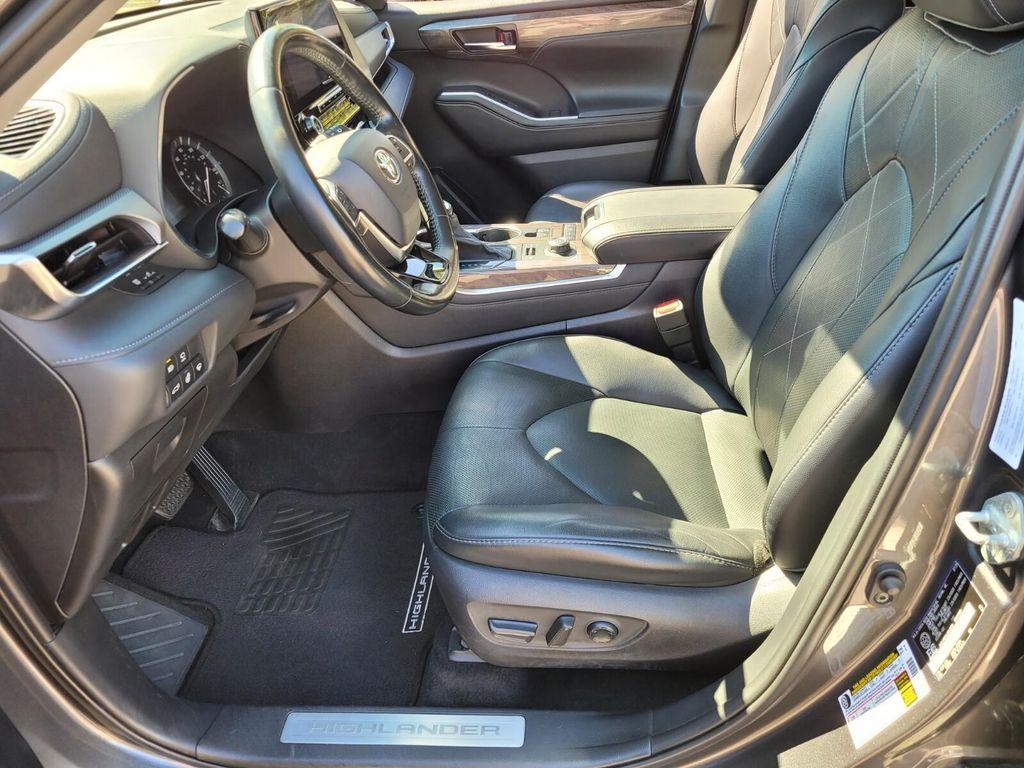 used 2020 Toyota Highlander car, priced at $26,857