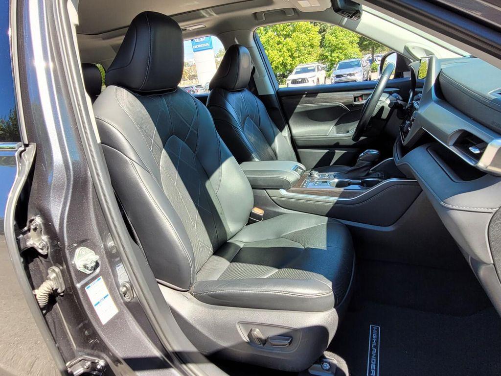 used 2020 Toyota Highlander car, priced at $26,857