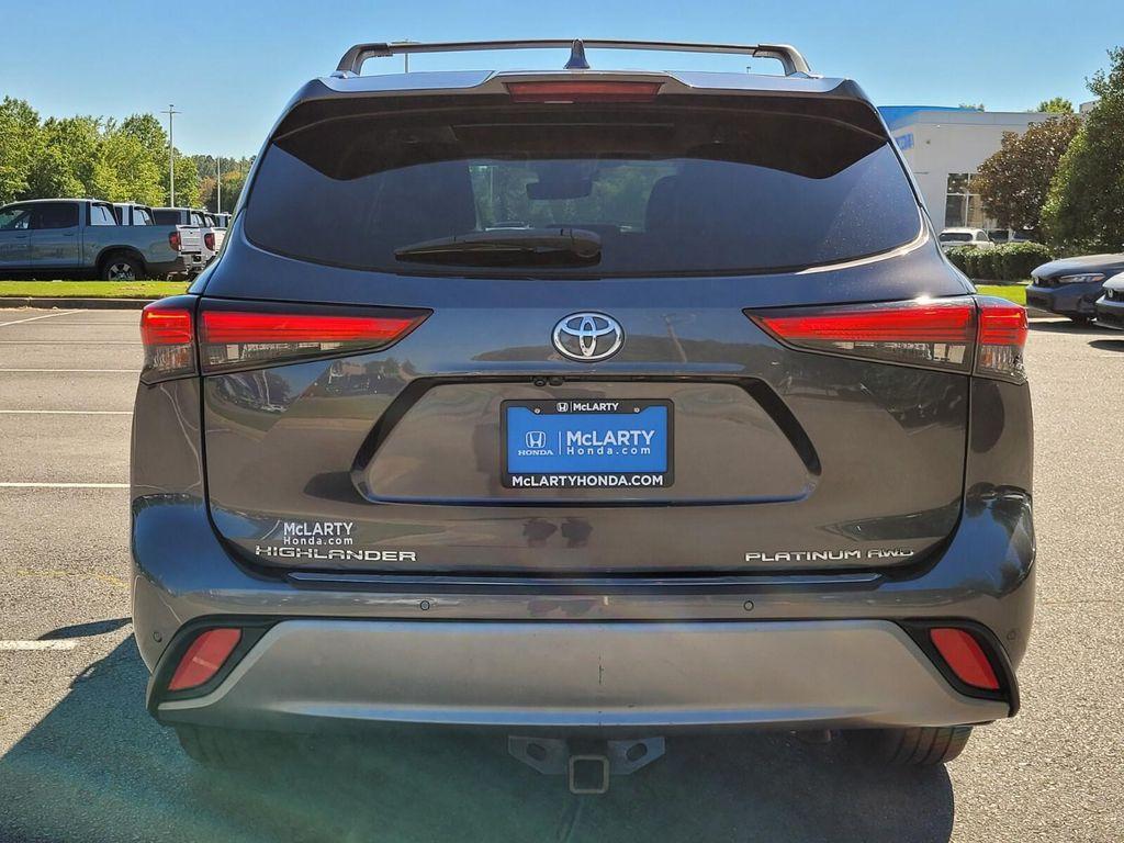 used 2020 Toyota Highlander car, priced at $26,857