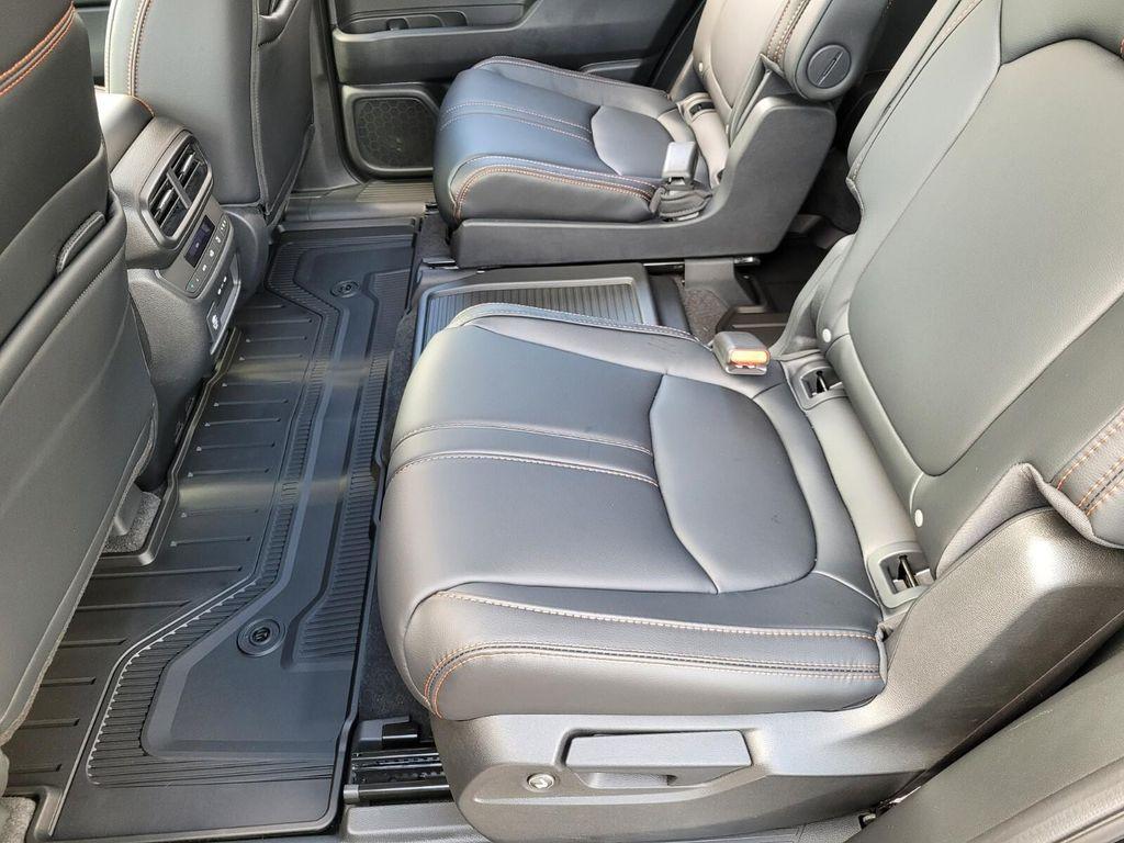 new 2025 Honda Pilot car, priced at $50,895