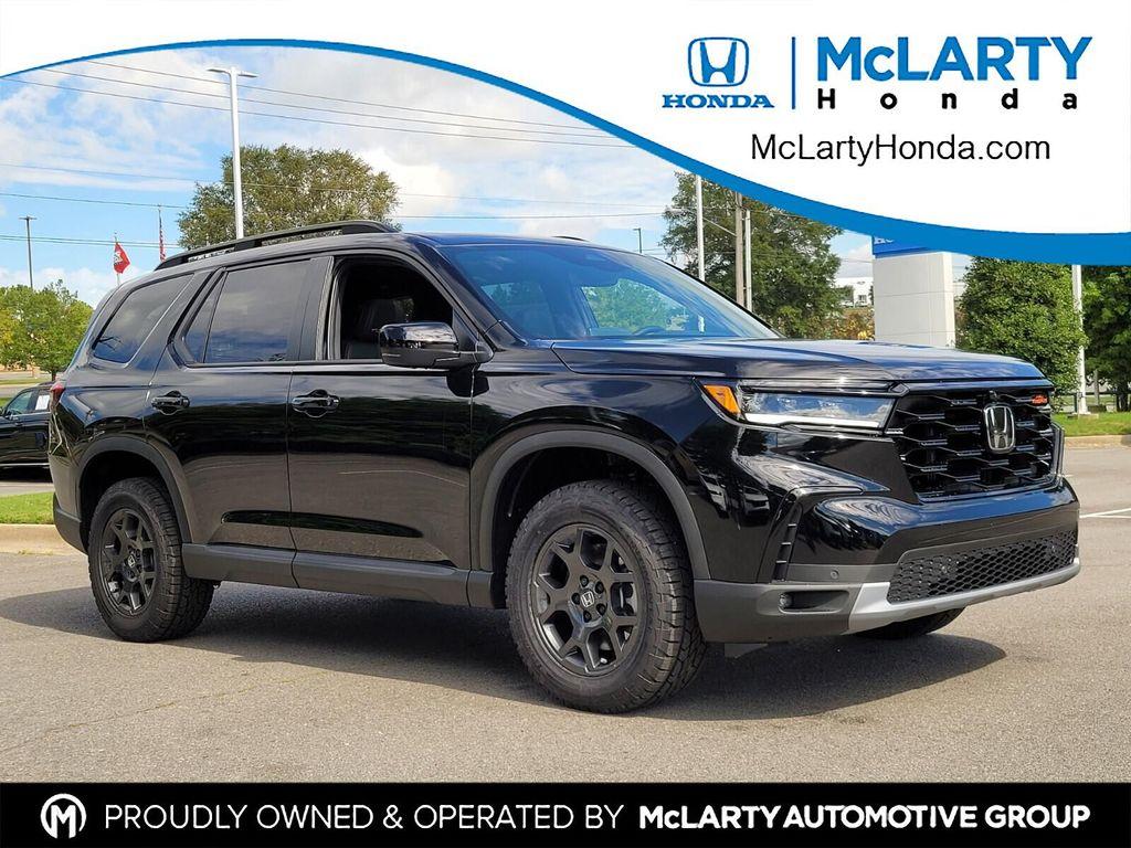 new 2025 Honda Pilot car, priced at $50,895