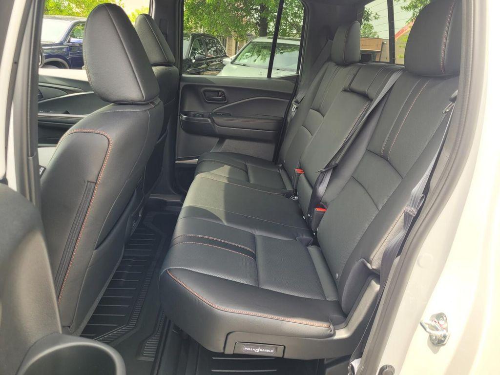 new 2025 Honda Ridgeline car, priced at $44,544