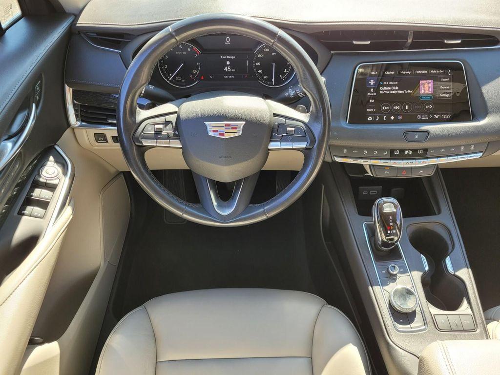 used 2023 Cadillac XT4 car, priced at $24,290