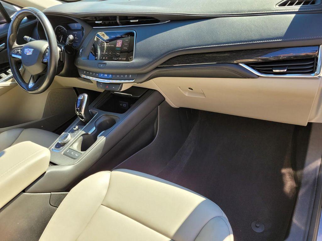 used 2023 Cadillac XT4 car, priced at $24,290
