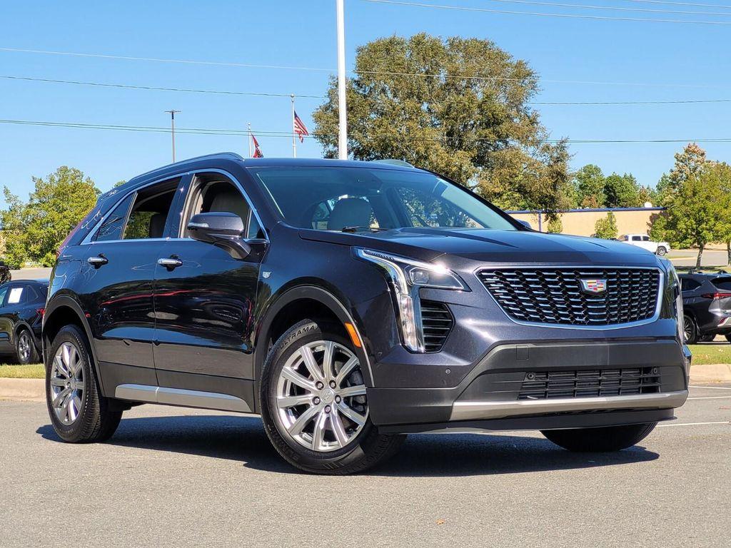 used 2023 Cadillac XT4 car, priced at $24,290