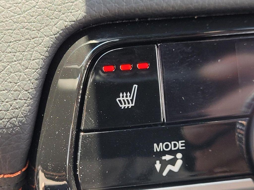 new 2025 Honda Pilot car, priced at $42,105