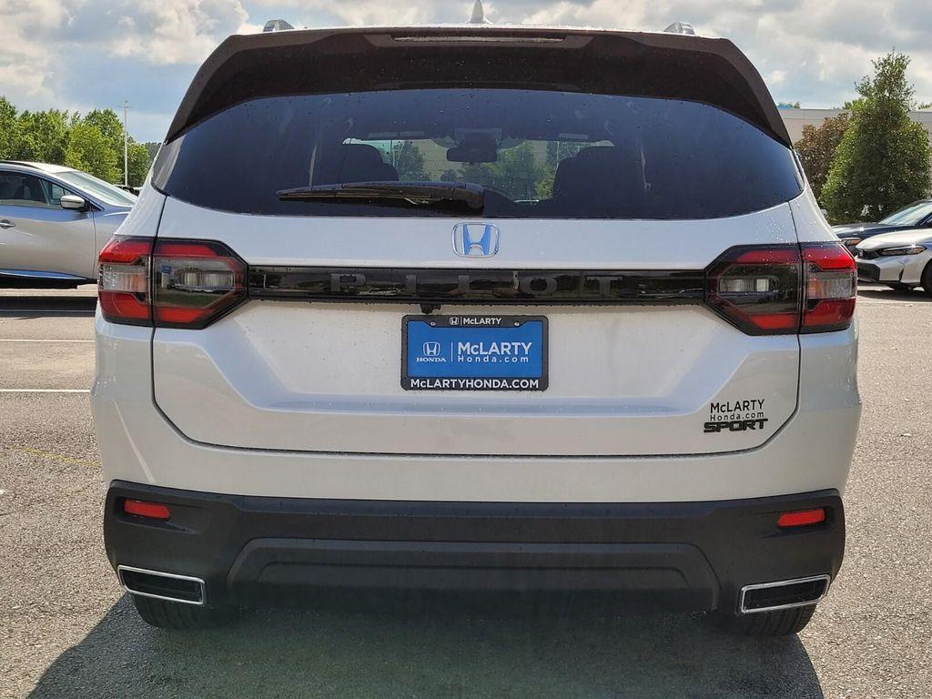 new 2025 Honda Pilot car, priced at $42,150