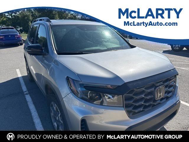 used 2022 Honda Passport car, priced at $32,997