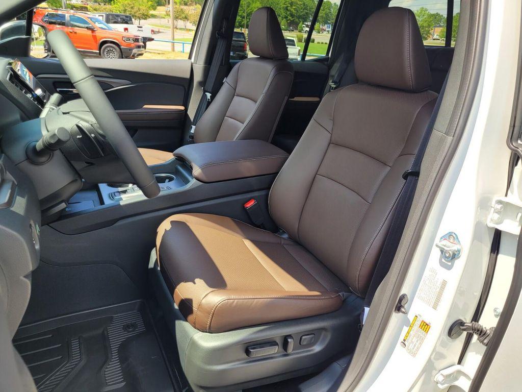 new 2025 Honda Ridgeline car, priced at $42,293
