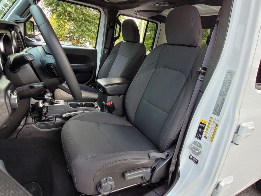 used 2023 Jeep Gladiator car, priced at $27,276