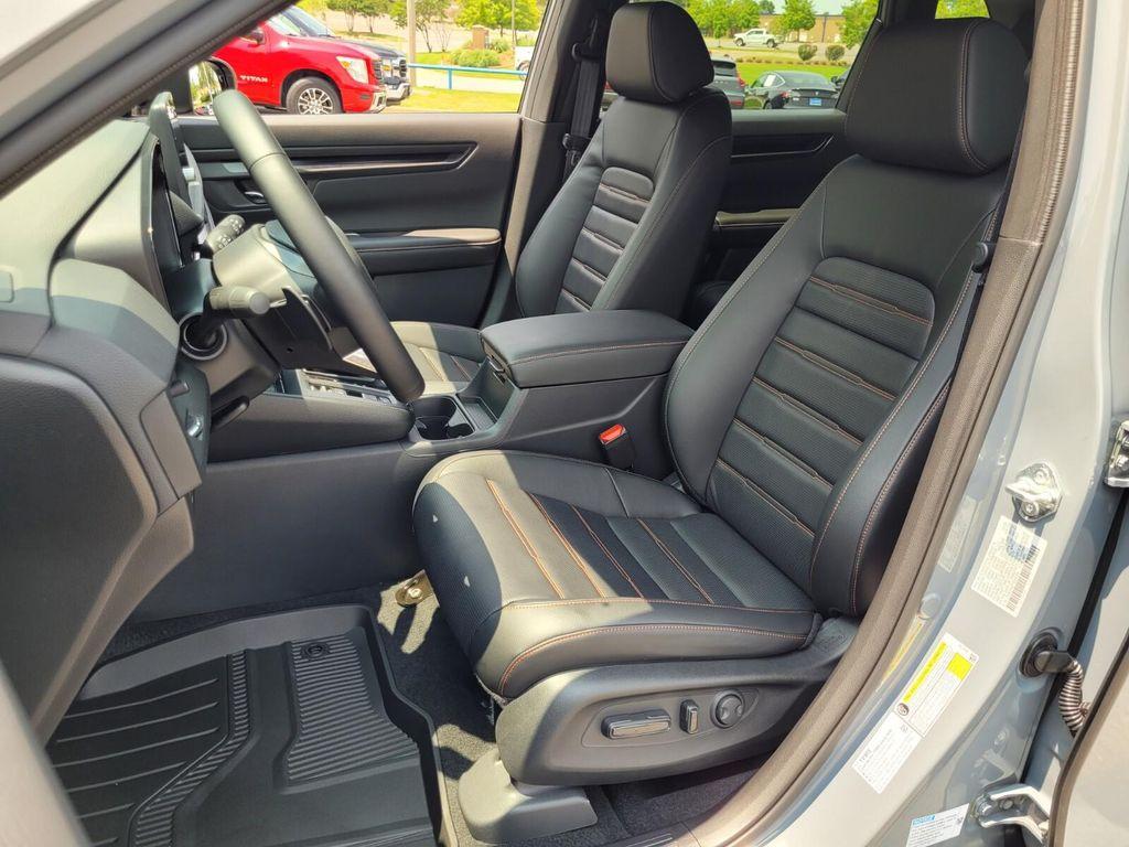 new 2026 Honda CR-V Hybrid car, priced at $40,575