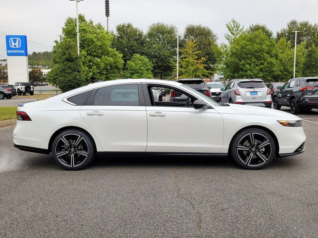 new 2025 Honda Accord Hybrid car, priced at $33,801
