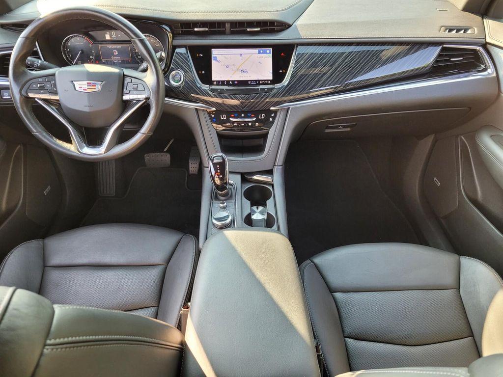 used 2023 Cadillac XT6 car, priced at $32,300