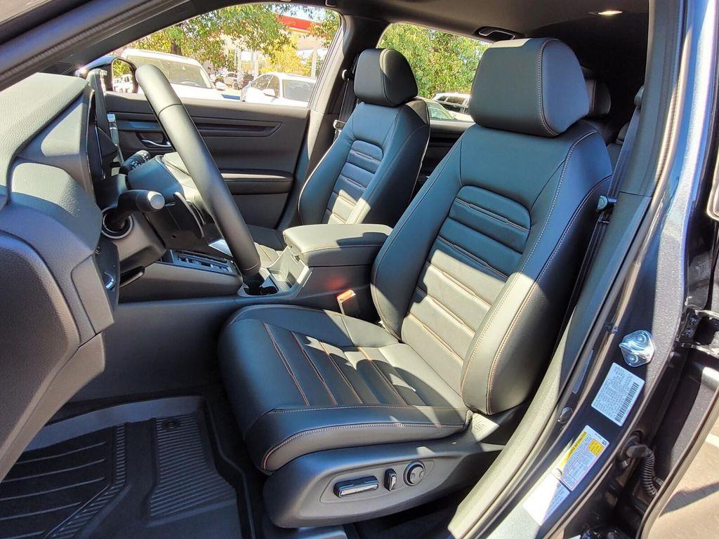 new 2026 Honda CR-V Hybrid car, priced at $41,675