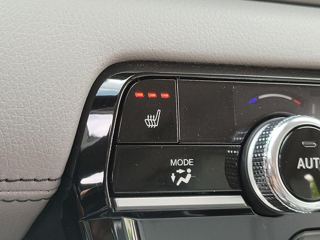 new 2025 Honda Pilot car, priced at $52,995