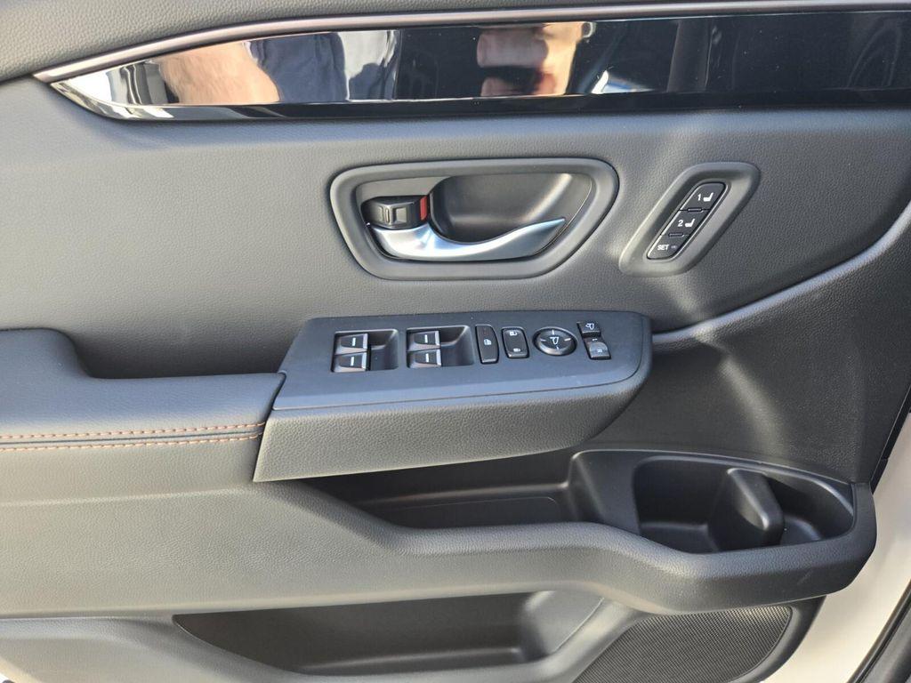 new 2025 Honda Pilot car, priced at $49,859