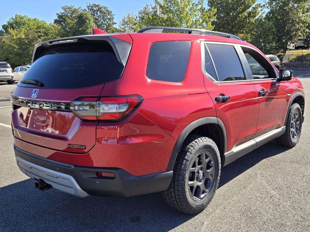 new 2025 Honda Pilot car, priced at $48,360