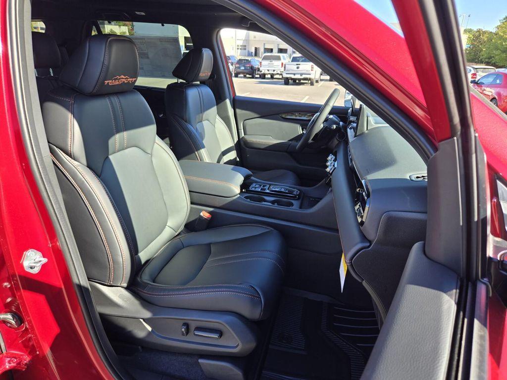 new 2025 Honda Pilot car, priced at $48,360