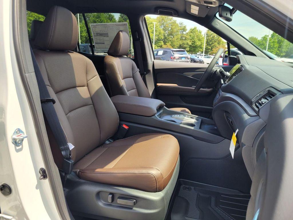 new 2025 Honda Ridgeline car, priced at $42,293