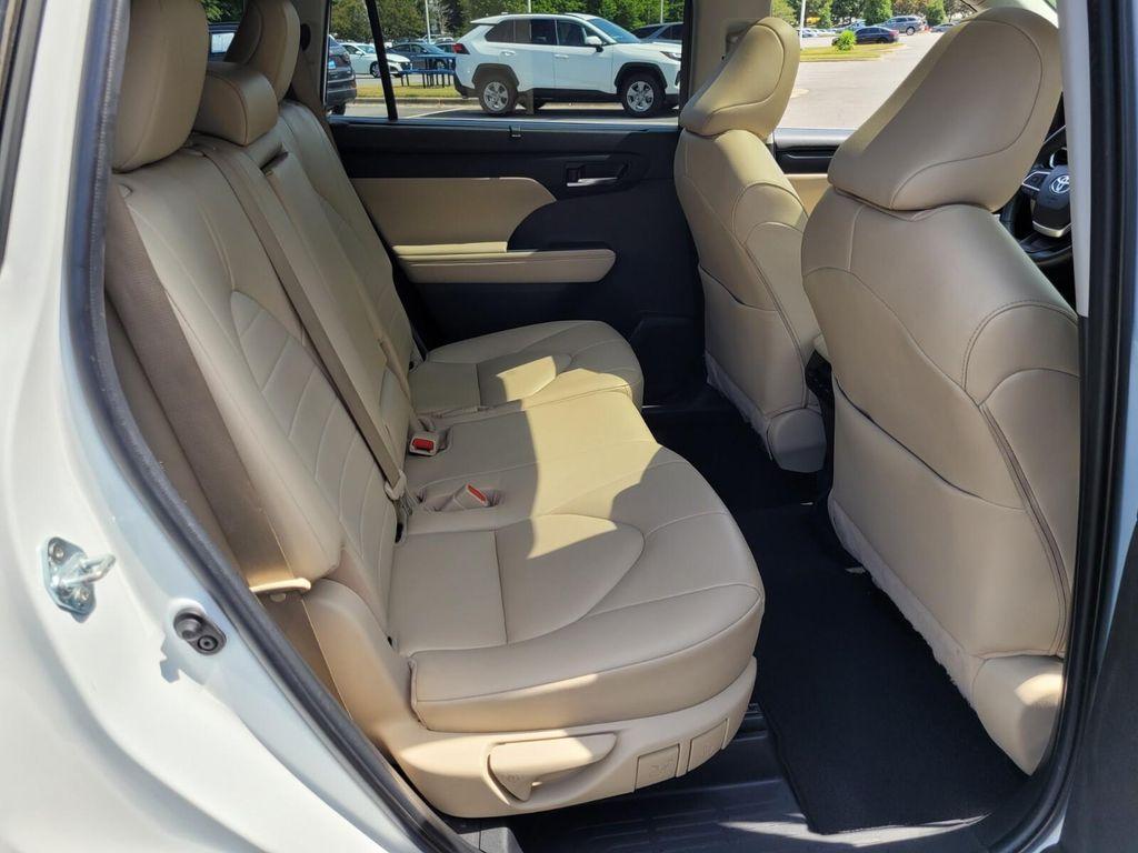 used 2023 Toyota Highlander car, priced at $34,891