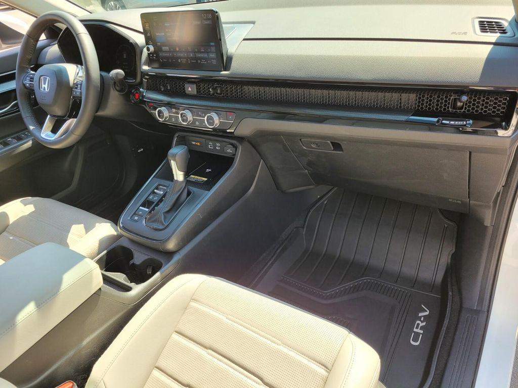used 2025 Honda CR-V car, priced at $35,670