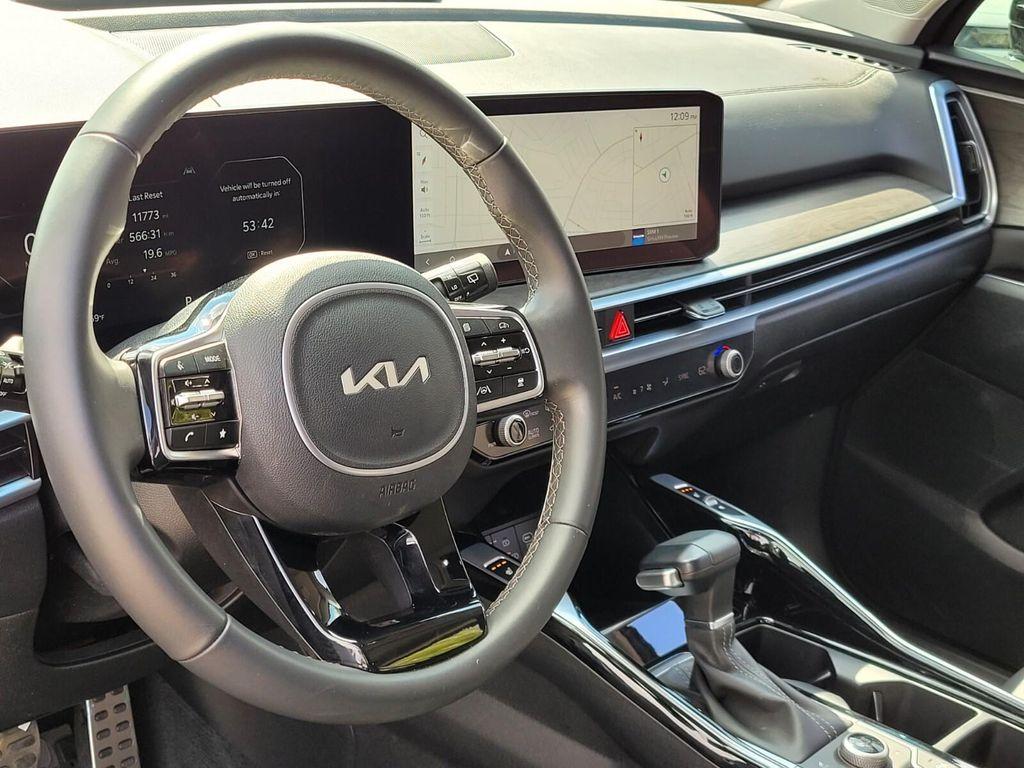 used 2025 Kia Sorento car, priced at $38,460