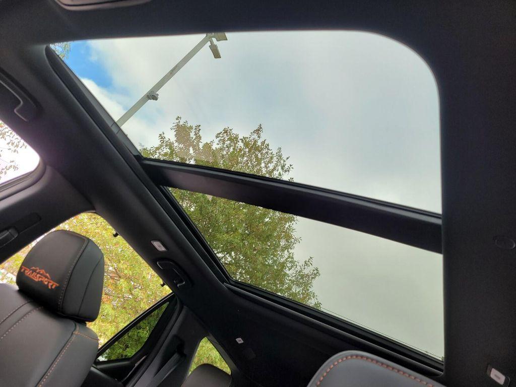 new 2025 Honda Pilot car, priced at $47,933