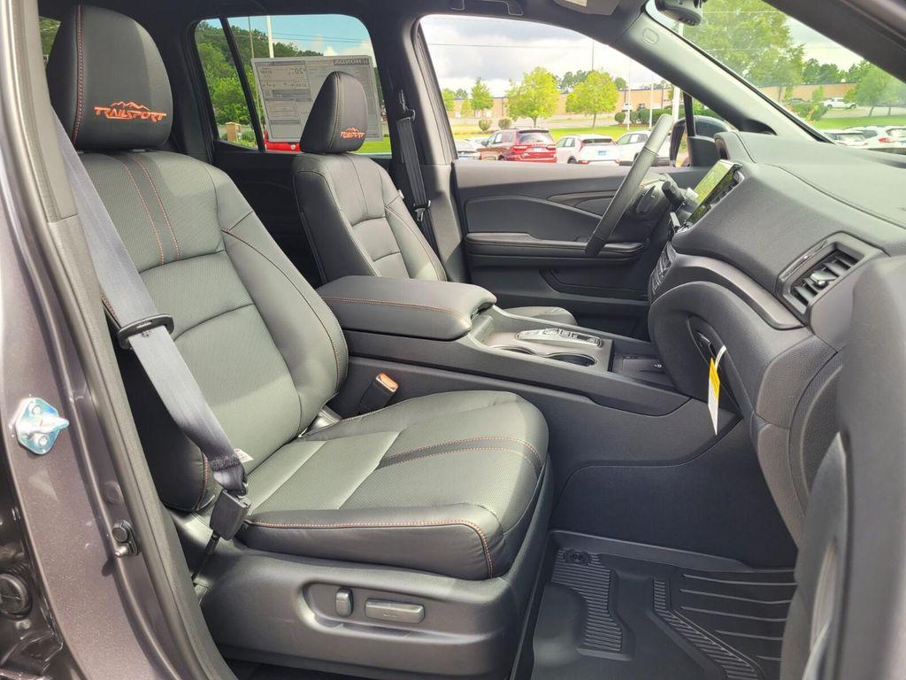 new 2025 Honda Ridgeline car, priced at $44,117