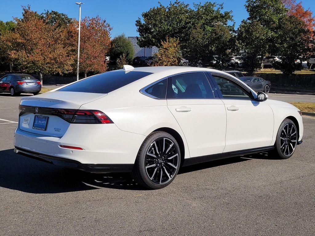 new 2025 Honda Accord Hybrid car, priced at $38,198