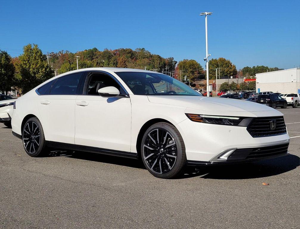 new 2025 Honda Accord Hybrid car, priced at $38,198