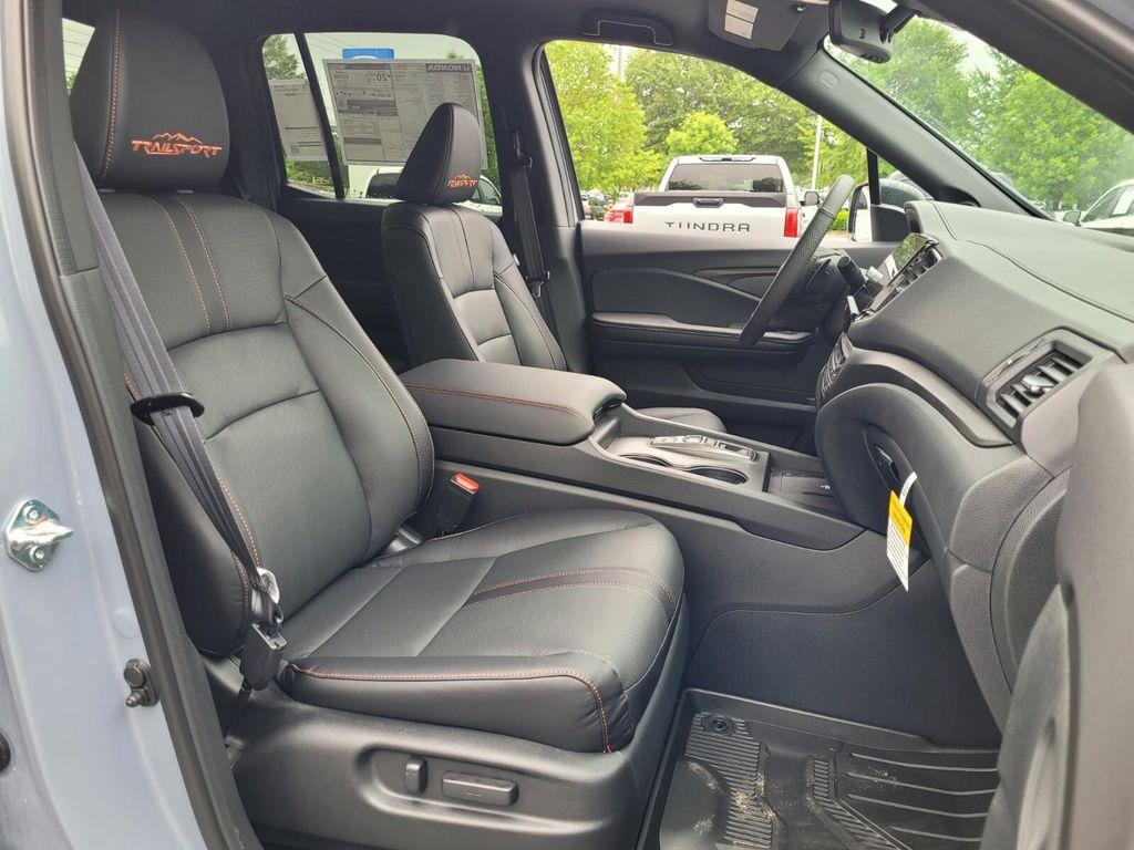 new 2025 Honda Ridgeline car, priced at $46,237