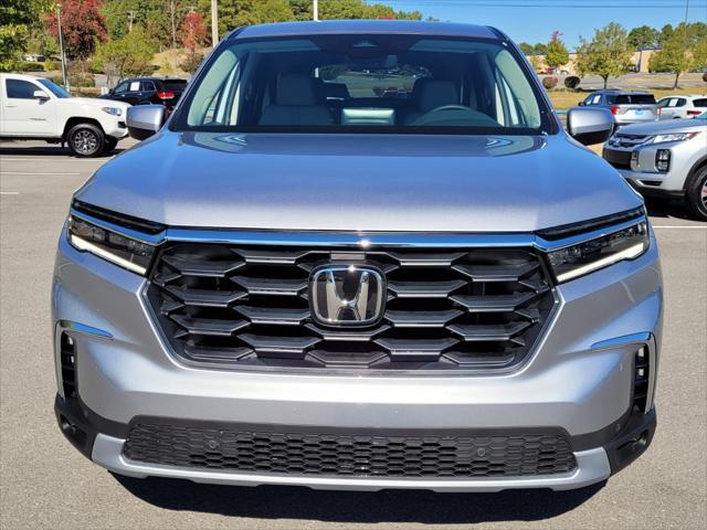 new 2025 Honda Pilot car, priced at $44,269