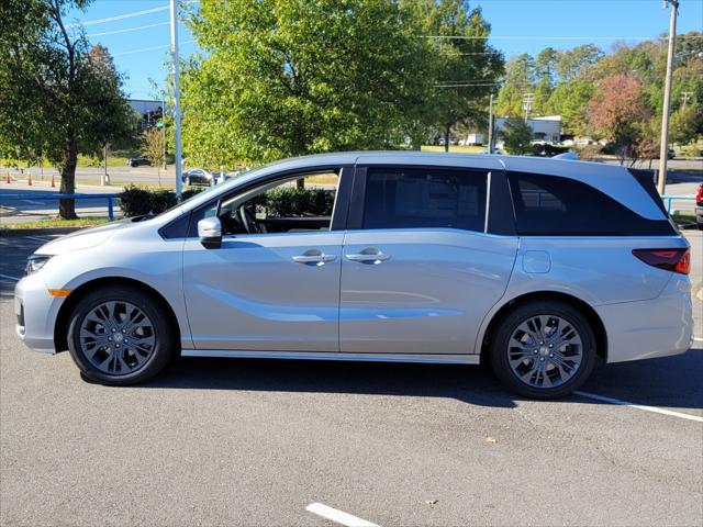 new 2025 Honda Odyssey car, priced at $48,005