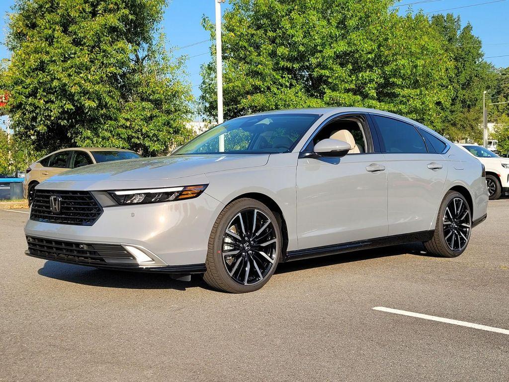 new 2025 Honda Accord Hybrid car, priced at $40,905