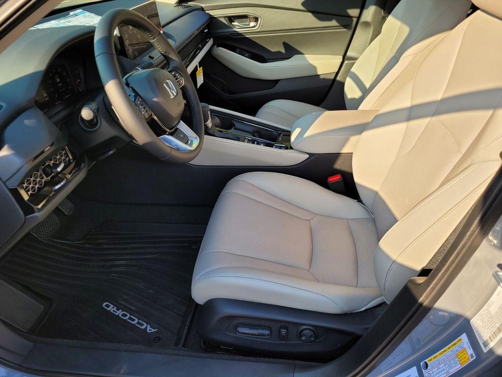 new 2025 Honda Accord Hybrid car, priced at $40,905