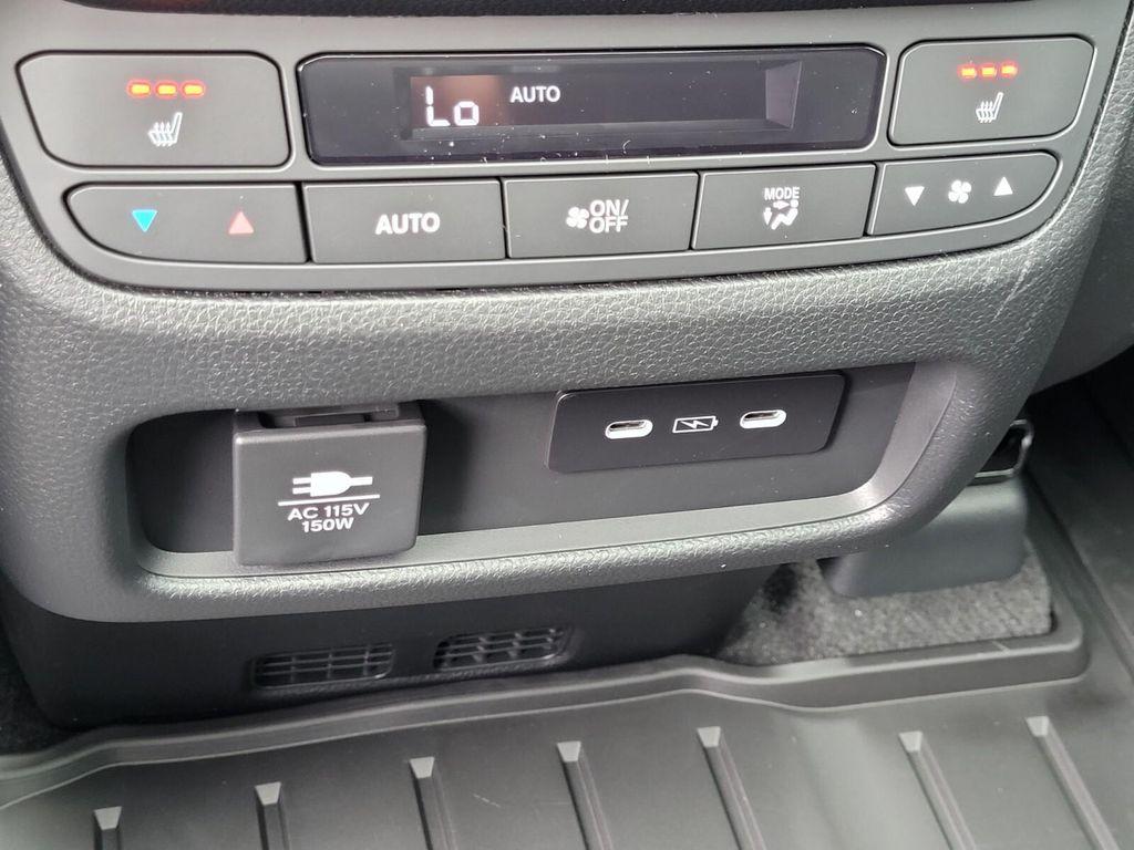 new 2025 Honda Pilot car, priced at $56,490