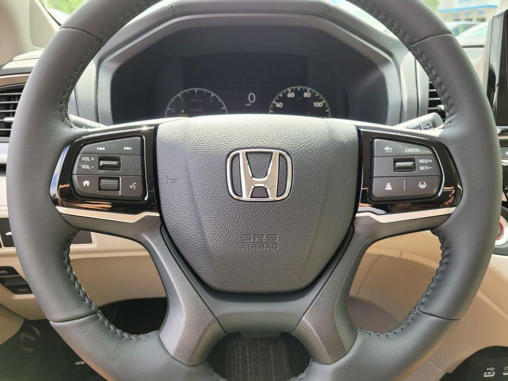 new 2026 Honda Odyssey car, priced at $44,700