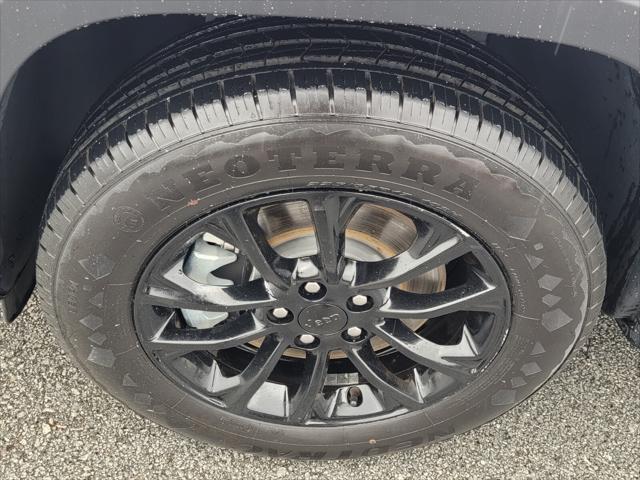 used 2023 Jeep Cherokee car, priced at $23,667
